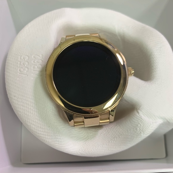 Fossil QVenture Gen3 SmartWatch-Gold/Link Bracelet - Picture 6 of 9